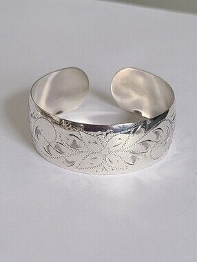 Vintage Chunky Sterling Silver Engraved Floral Filigree Wide Open Cuff Bracelet